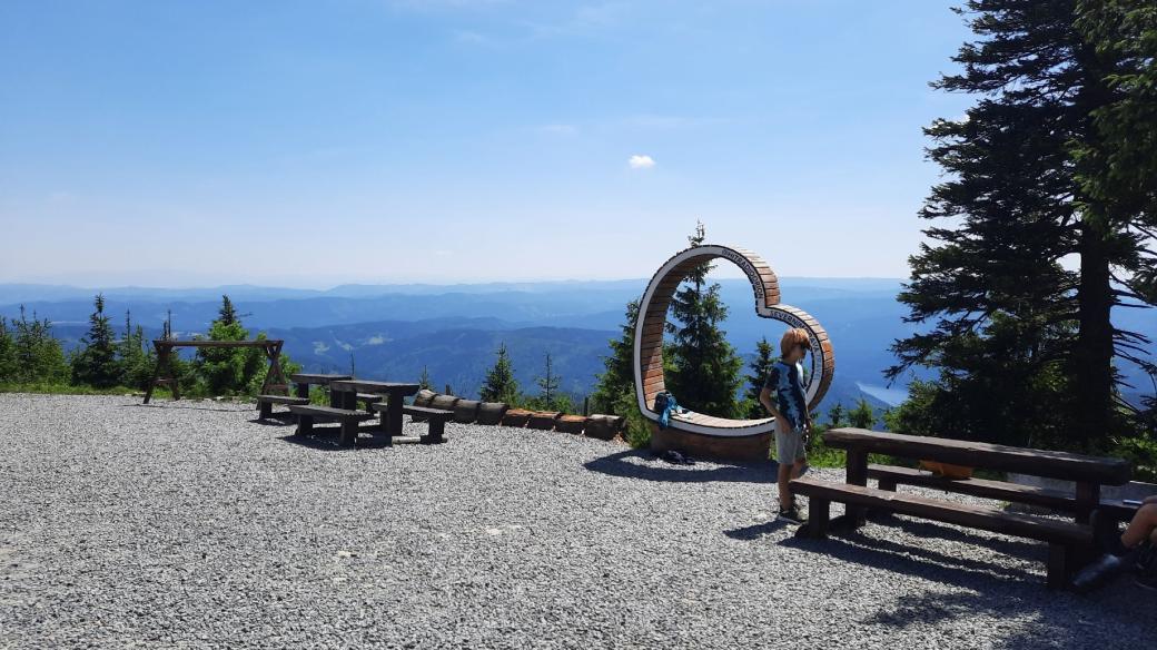 Výstup na Lysou horu odmění turisty jedinečnými výhledy