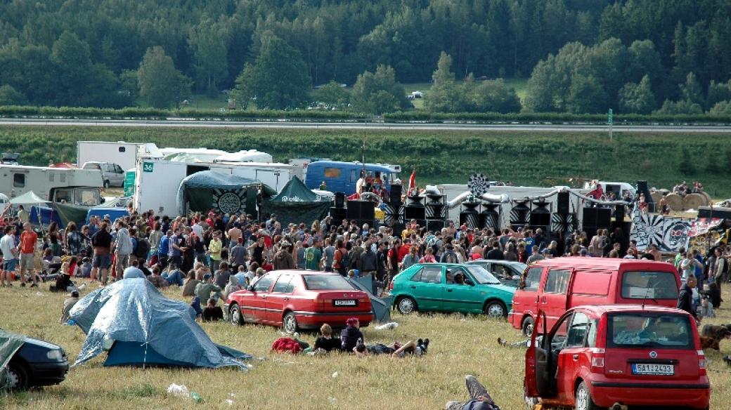 CzechTek 2005 - sobotní zásah policie