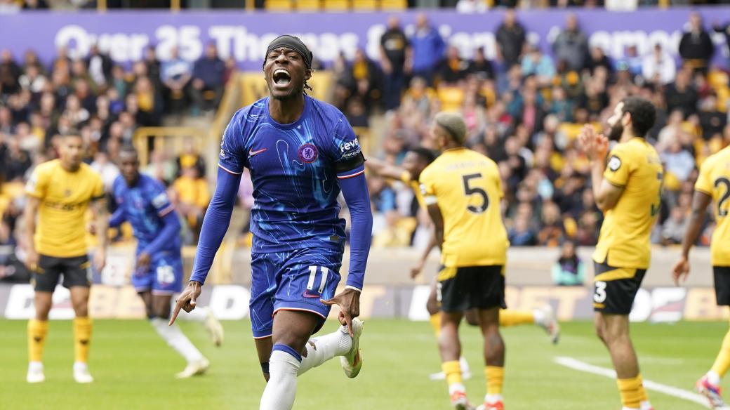 Kanonýr Chelsea Noni Madueke hattrickem zničil ve 2. kole Premier League Wolverhampton