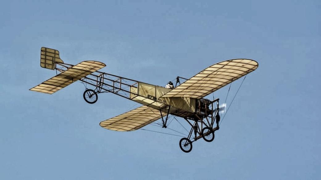 Historický stroj Blériot XI