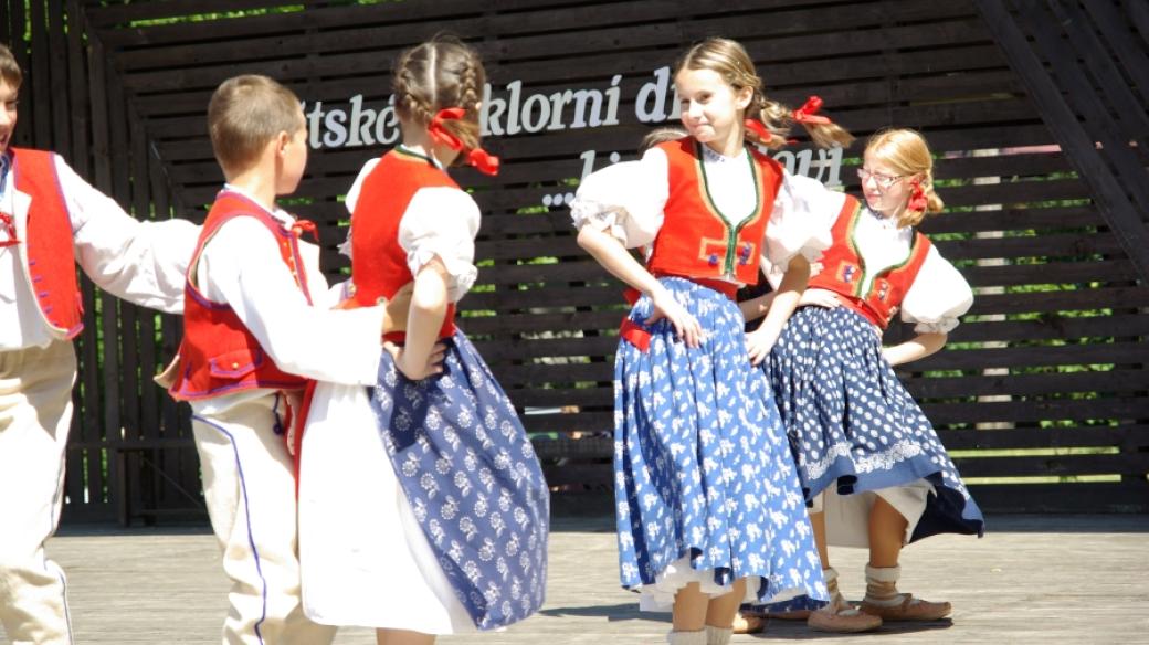 Liptál ožil dětskými folklórními slavnostmi