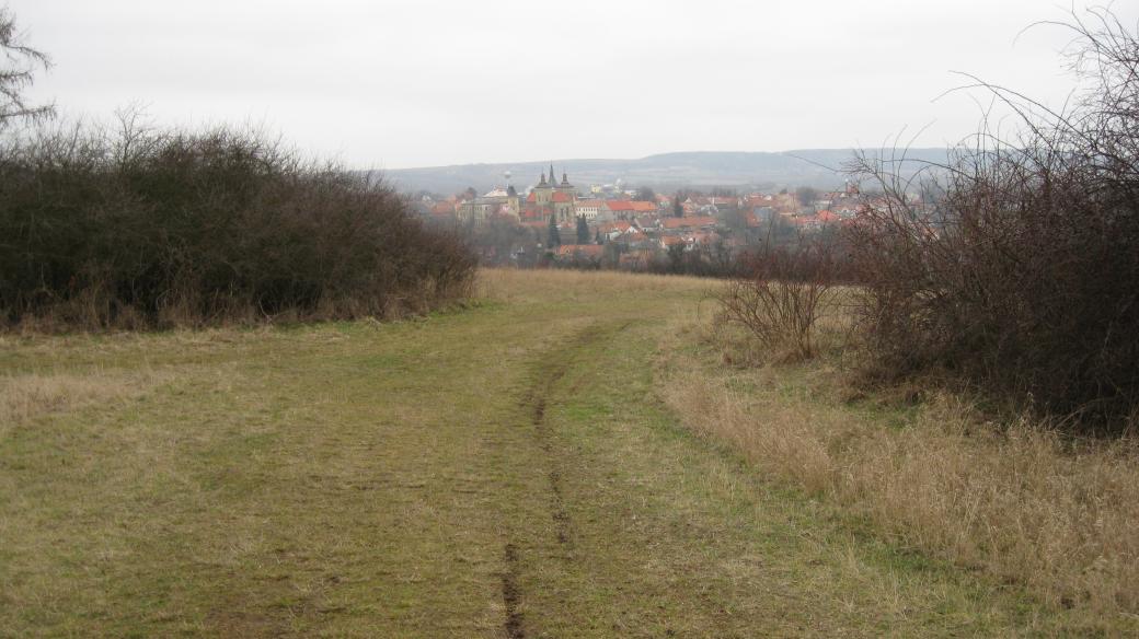 CZN 090322 - Pohled z hradiště Stará Kouřim na Novou Kouřim