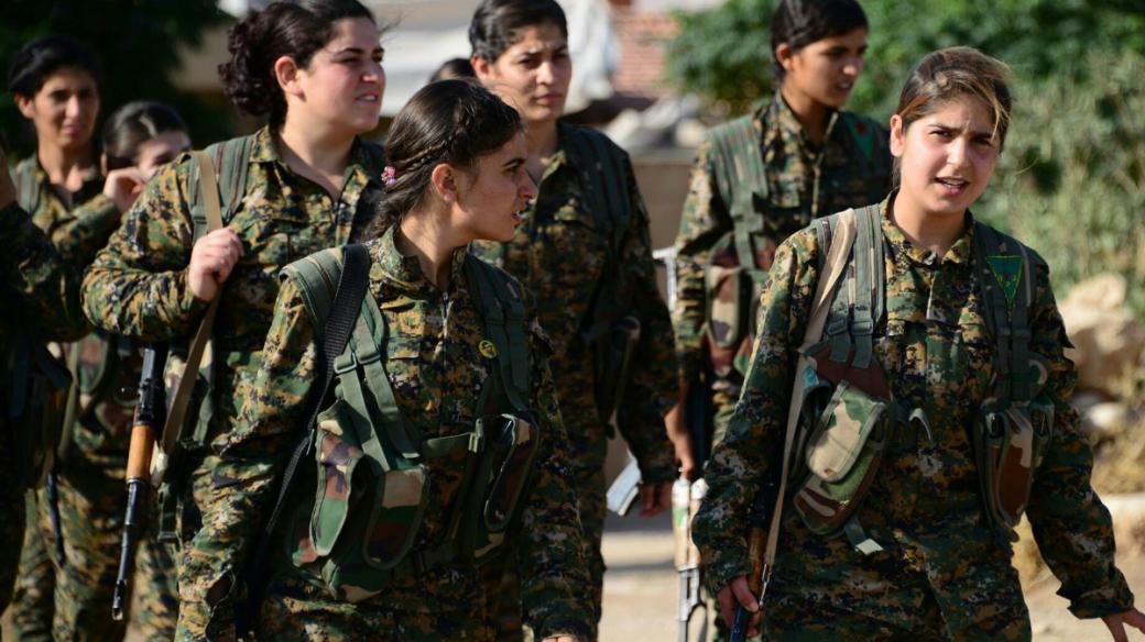 Bojovnice kurdské YPJ