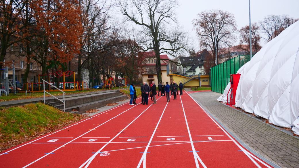 Sportovní areál TJ Sokol na Olšinkách nabízí modernější zázemí pro sportovce i veřejnost