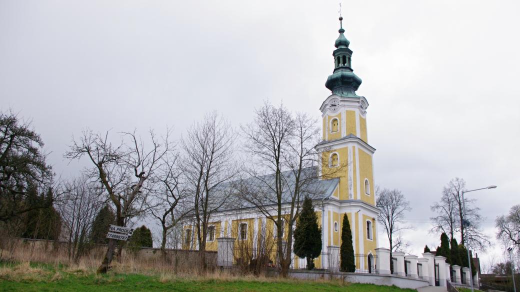 Jedinou významnější památkou Světlé Hory je kostel z 18. století