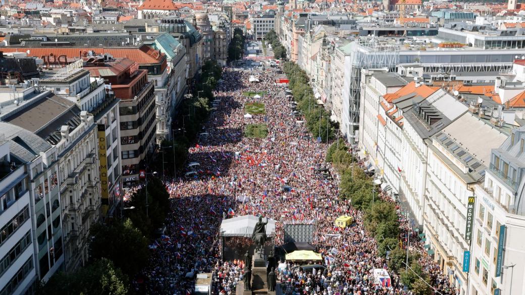 Protivládní demonstrace