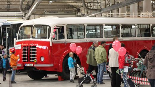 Starý autobus