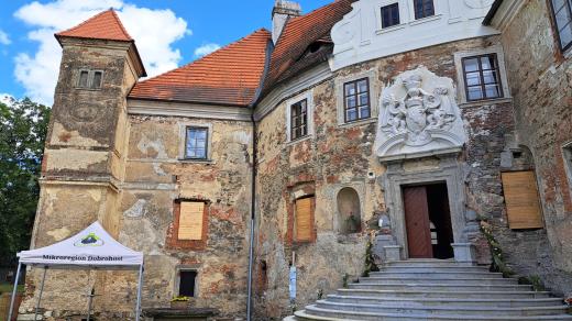 Hrad a zámek v Poběžovicích se stal národní kulturní památkou