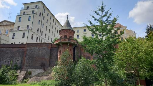 Romantické hradby Bezručových sadů v Olomouci