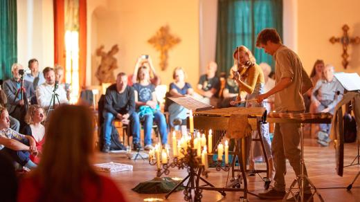 Atmosféra festivalu Podkrkonošské hudební léto