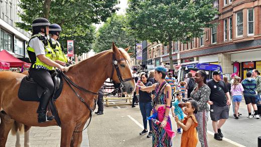 Croydon Pride a policisté na koních