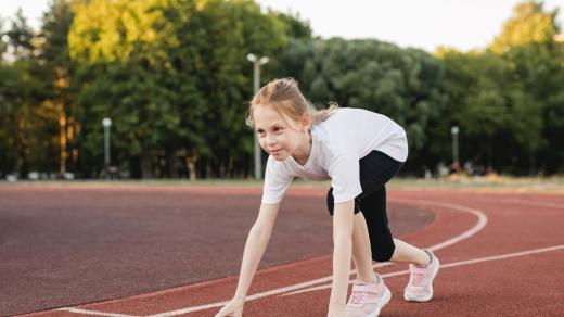 mladá sportovkyně, sportující dítě, děti a sport