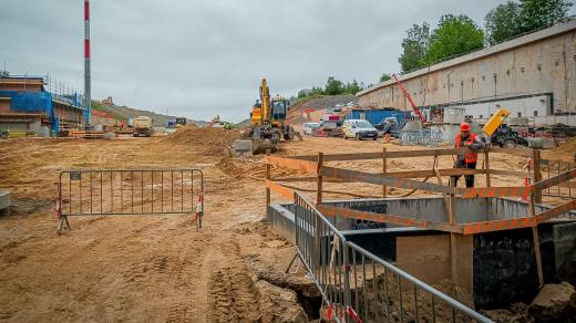 Stavba dálničního tunelu Pohůrka u Českých Budějovic