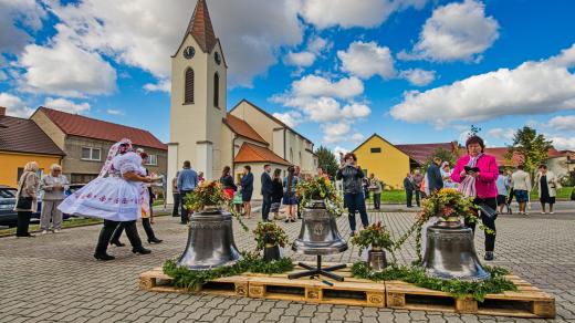 Nové zvony pro kapli sv. Bartoloměje v Hruškách na Břeclavsku