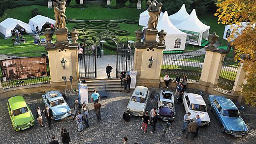 Spanilá jízda trabantů za svobodou, Velvyslanectví Spolkové republiky Německo v Praze 