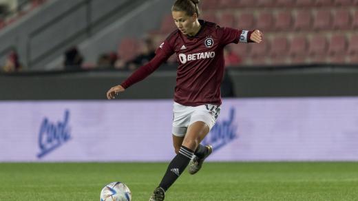 Fotbalistka Eliška Sonntagová v dresu Sparty