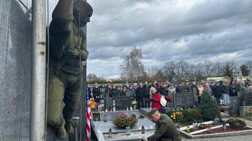 V Troubkách na Přerovsku si připomínají padlé americké letce z roku 1944