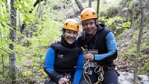 Moderátoři Jana Rychterová a Jirka Kohout se rozhodli vyzkoušet canyoning