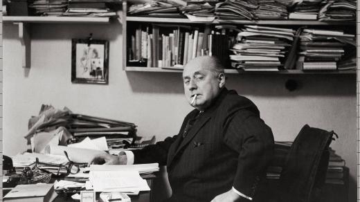 Německý básník Gottfried Benn v roce 1955