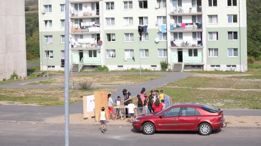 Architekti bez hranic a obyvatelé Chánova. Jak tohle sídliště zlepšit?