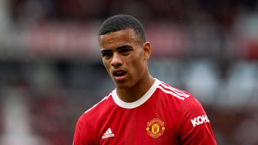 Mladý útočník Mason Greenwood se může vrátit k fotbalu. Dostane v Manchesteru United druhou šanci?