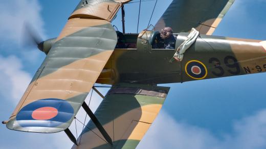 Britský cvičný letoun de Havilland - DH. 82 Tiger Moth